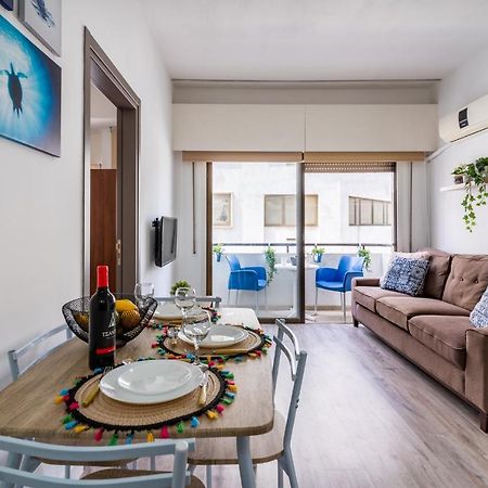 Eleni'S 1-Br Apt In Larnaca Center Esterno foto